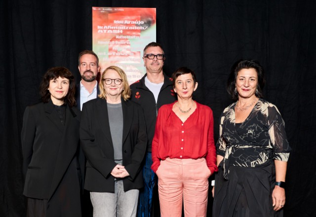Roma Janus (Landestheater Linz), Stefan Schnöll (Salzburger LH-Stellvertreter), Bettina Masuch (Festspielhaus St. Pölten), Eike Wittrock (CPA Jury), Angela Glechner (SZENE Salzburg), Veronica Kaup-Hasler (Wiener Stadträtin für Kultur )